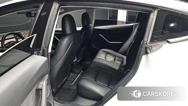 Tesla Model 3 2021 Белый из Кореи, фото 2