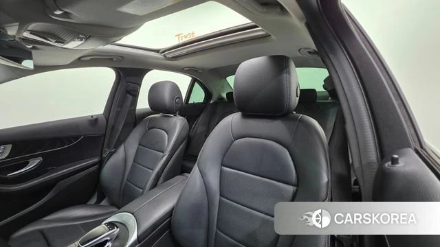 Mercedes-Benz C-Class W205 2019 Черный из Кореи, фото 2