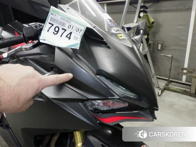 Проданный Honda CBR250RR ABS id 3996731 из Японии, фото 4