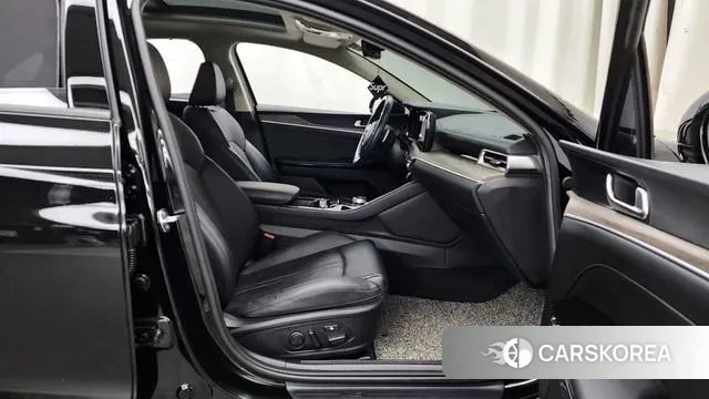 Kia K5 3rd generation 2023 Черный из Кореи, фото 2