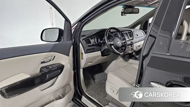 Kia The New Carnival 2019 Черный из Кореи, фото 2