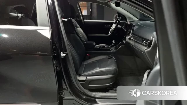 Kia Sportage 5th Generation 2021 Черный из Кореи, фото 2