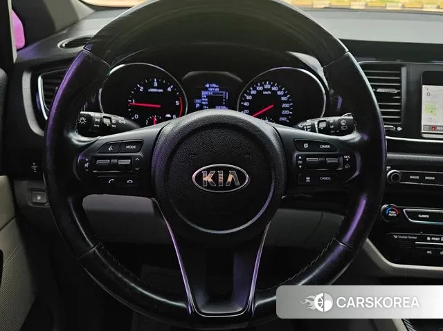 Kia The New Carnival 2019 Черный из Кореи, фото 2