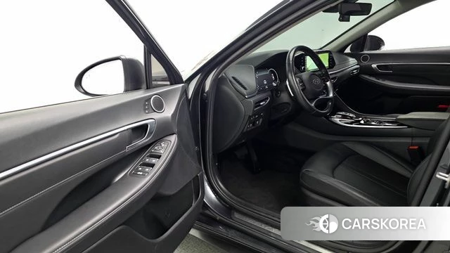 Hyundai Sonata (DN8) 2022 Серый из Кореи, фото 2