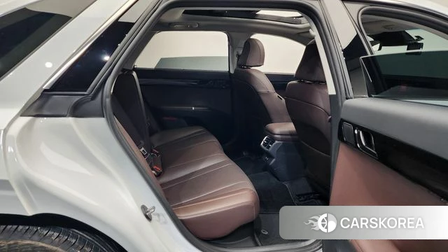 Hyundai Grandeur Hybrid (GN7) 2024 Белый из Кореи, фото 2