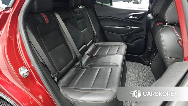 Chevrolet (GM Daewoo) Trax Crossover 2024 Красный из Кореи, фото 2