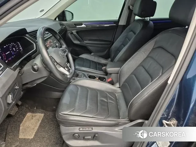 Volkswagen Tiguan second Generation 2022 Синий из Кореи, фото 2