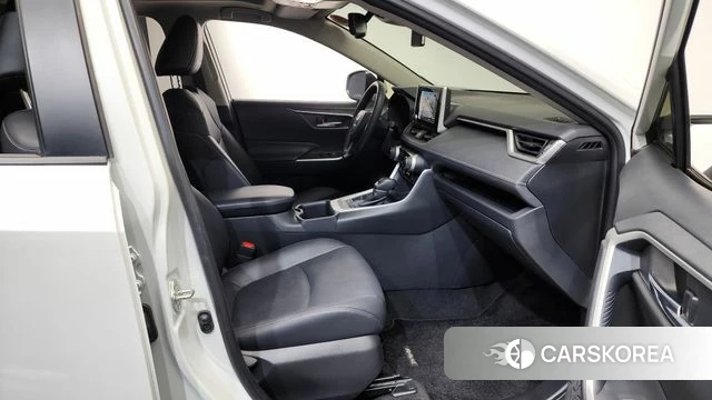 Toyota RAV4 5th Generation 2024 Белый из Кореи, фото 2