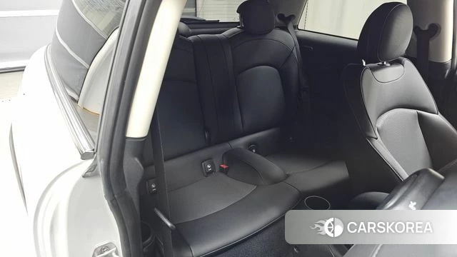 Mini Cooper 2022 Серебряный из Кореи, фото 2