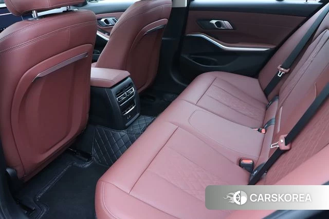 BMW 3 series id 3926965 из Китая 2