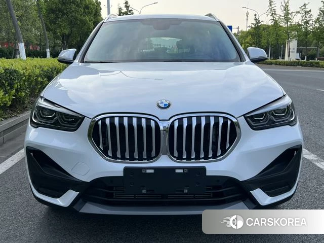 BMW X1 2022 Белый из Китая, фото 2