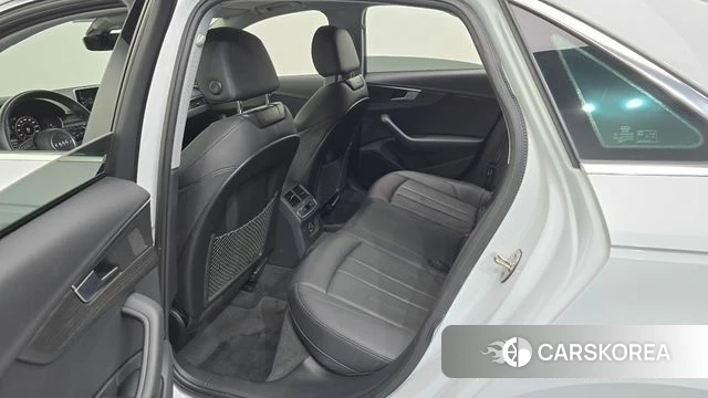 Audi A4 (B9) 2018 Белый из Кореи, фото 2