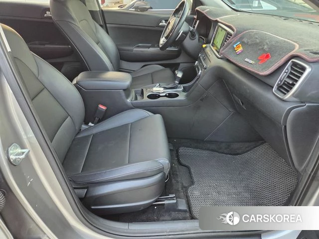 Kia Sportage The Bold 2021 Серебристо-серый из Кореи, фото 2