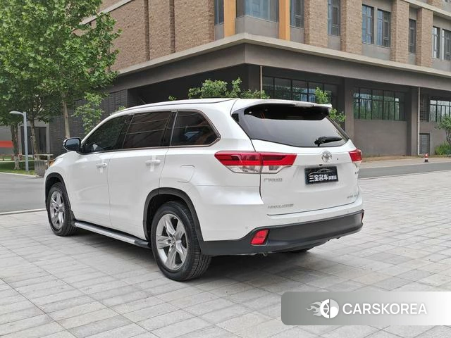 Toyota Highlander 2021 Белый из Китая, фото 2