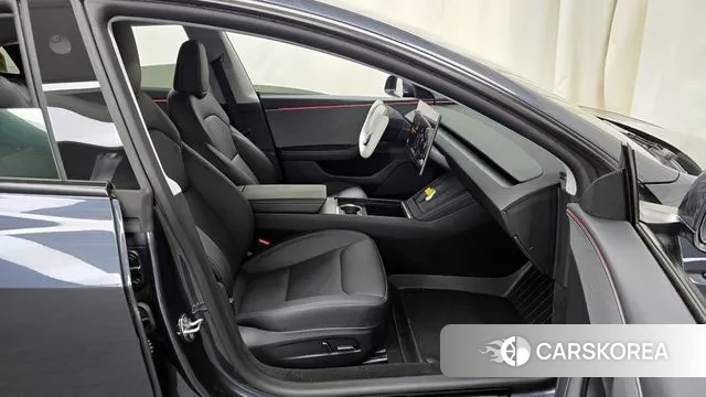 Tesla Model 3 2025 Серый из Кореи, фото 2