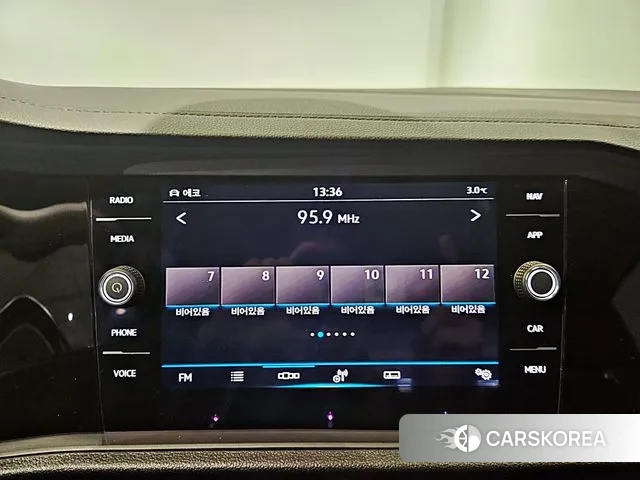 Volkswagen 7th Generation of Jetta 2023 Черный из Кореи, фото 2