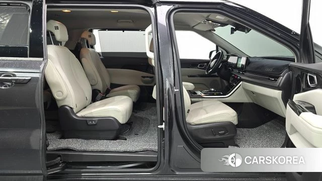 Kia Carnival 4th generation 2023 Черный из Кореи, фото 2