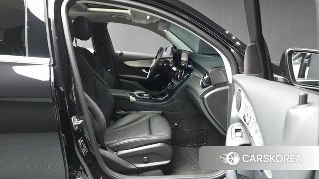 Mercedes-Benz GLC-Class X253 2018 Черный из Кореи, фото 2