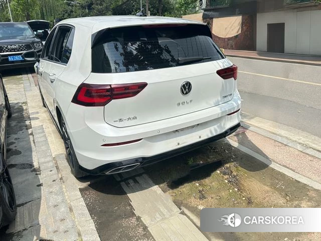 Volkswagen Golf 2021 Белый из Китая, фото 2
