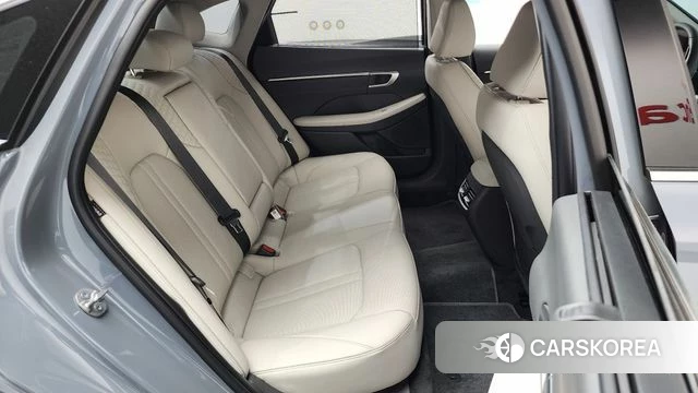 Hyundai Sonata D Edge (DN8) 2024 Серебристо-серый из Кореи, фото 2