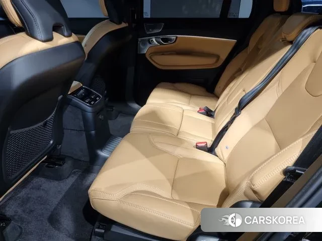 Volvo XC90 second Generation 2024 Черный из Кореи, фото 2