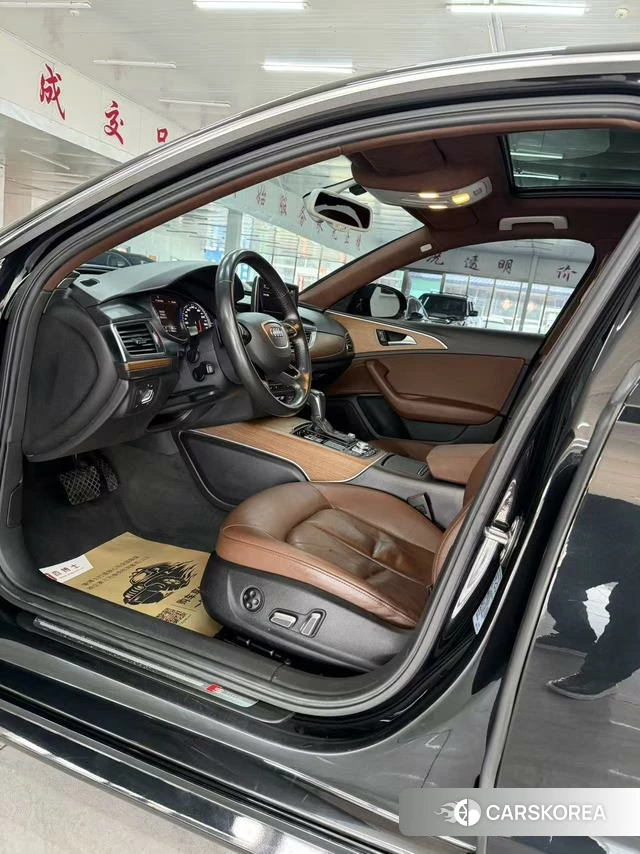 Audi A6L 2018 Черный из Китая, фото 2