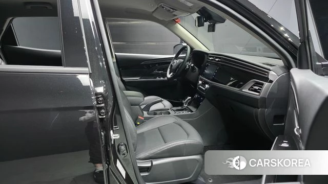 Ssangyong Beautiful Korando 2025 Черный из Кореи, фото 2