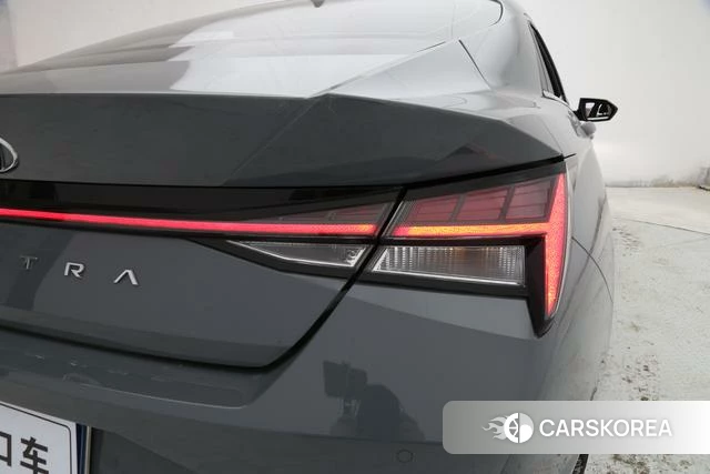 Hyundai Elantra 2022 Темно-серый из Китая, фото 2