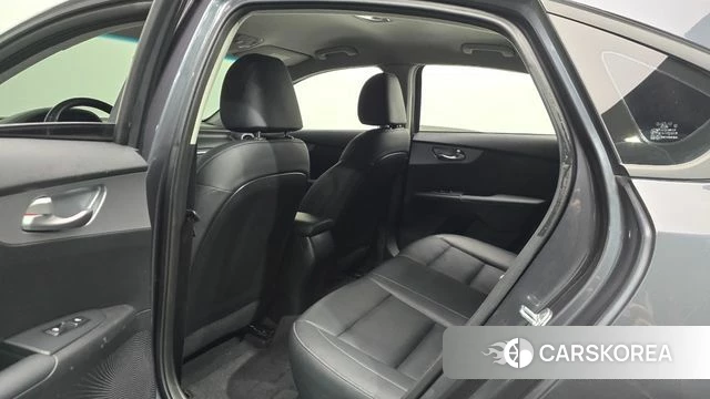 Kia The New K3 2nd generation 2021 Серый из Кореи, фото 2