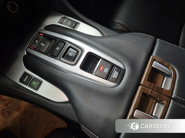 Honda Crown Road 2019 Желтый из Китая, фото 2