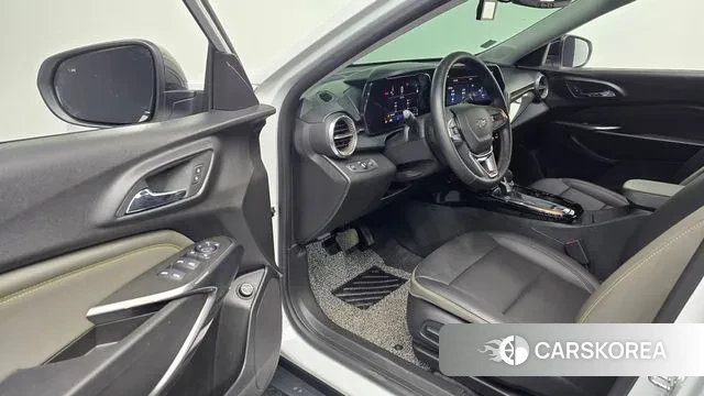 Chevrolet (GM Daewoo) Trax Crossover 2023 Белый из Кореи, фото 2