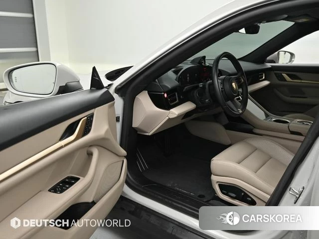 Porsche Taycan 2024 Серебряный из Кореи, фото 2