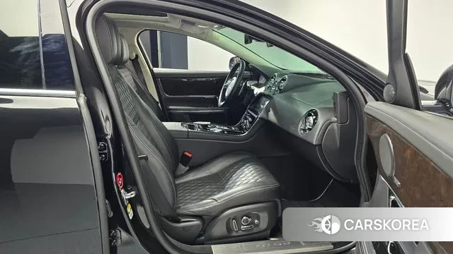 Jaguar All New XJ 2019 Черный из Кореи, фото 2