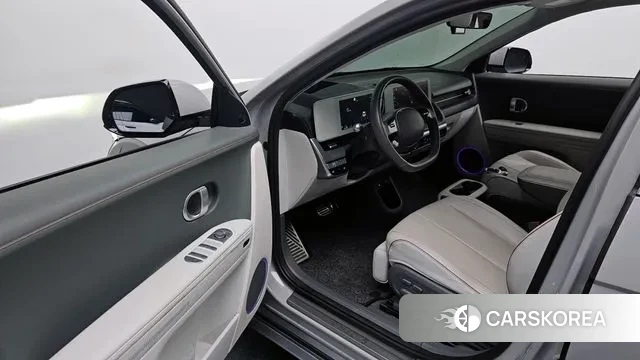 Hyundai Ionic 5 2021 Серебристо-серый из Кореи, фото 2