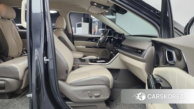 Kia Carnival 4th generation 2021 Серый из Кореи, фото 2
