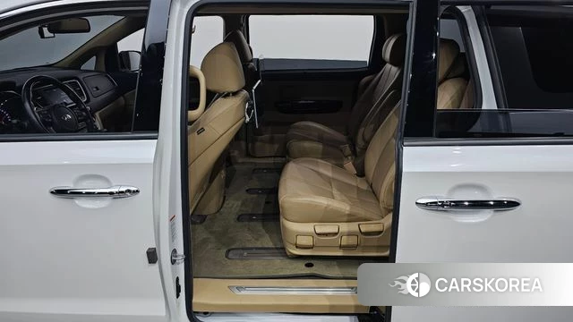 Kia The New Carnival 2019 Белый из Кореи, фото 2