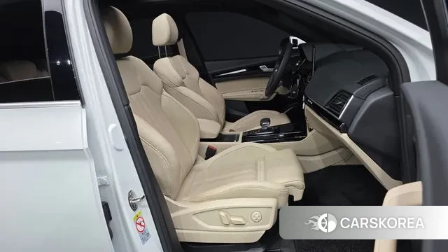 Audi Q5 (FY) 2024 Белый из Кореи, фото 2