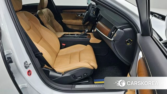 Volvo S90 2019 Белый из Кореи, фото 2