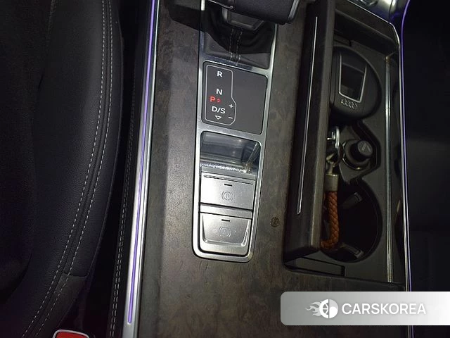 Audi A7 (4K) 2021 Белый из Кореи, фото 2