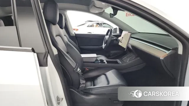 Tesla Model Y 2021 Белый из Кореи, фото 2