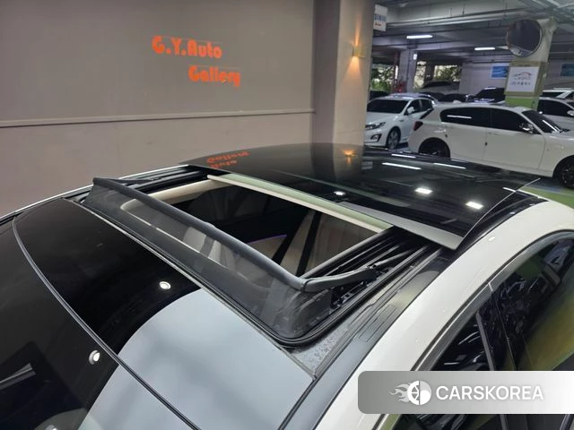 Mercedes-Benz E-Class W214 2025 Белый из Кореи, фото 2