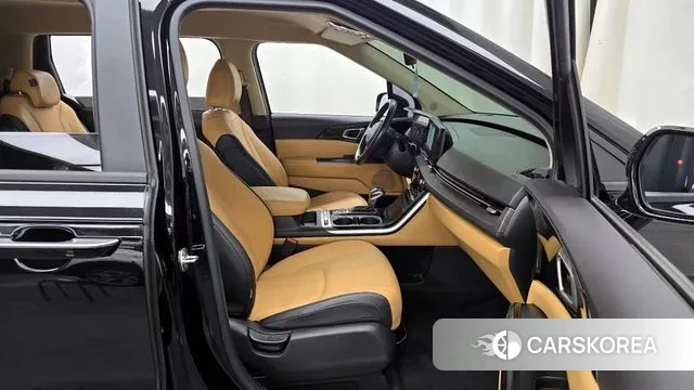 Kia Carnival 4th generation 2022 Черный из Кореи, фото 2