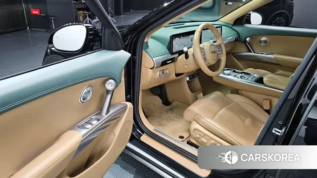 Genesis GV60 2022 Черный из Кореи, фото 2