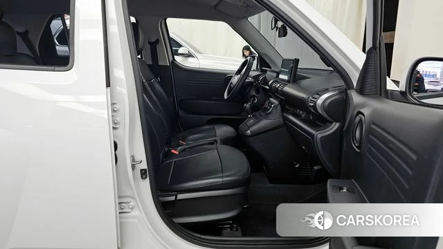 Hyundai Casper 2022 Белый из Кореи, фото 2