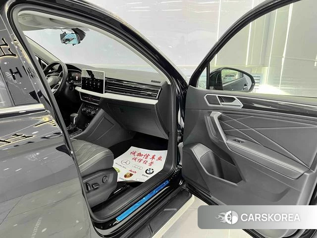 Volkswagen Tiguan L 2023 Черный из Китая, фото 2