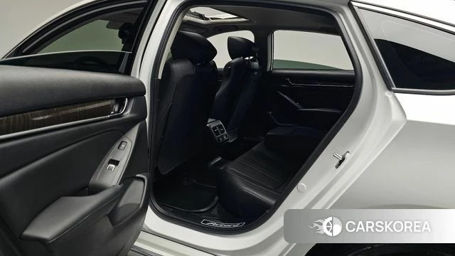 Honda Accord 10th Generation 2022 Белый из Кореи, фото 2