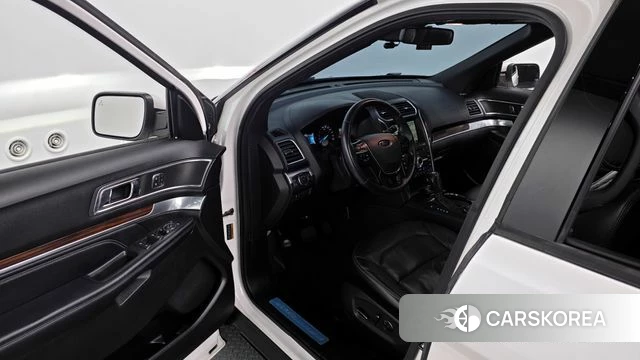 Ford Explorer 2018 Белый из Кореи, фото 2