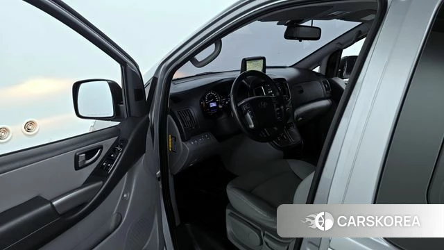 Hyundai The New Grand Starex 2020 Серебряный из Кореи, фото 2