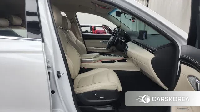 Genesis GV70 2021 Белый из Кореи, фото 2