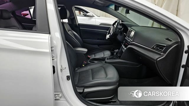 Hyundai The New Avante AD 2019 Белый из Кореи, фото 2